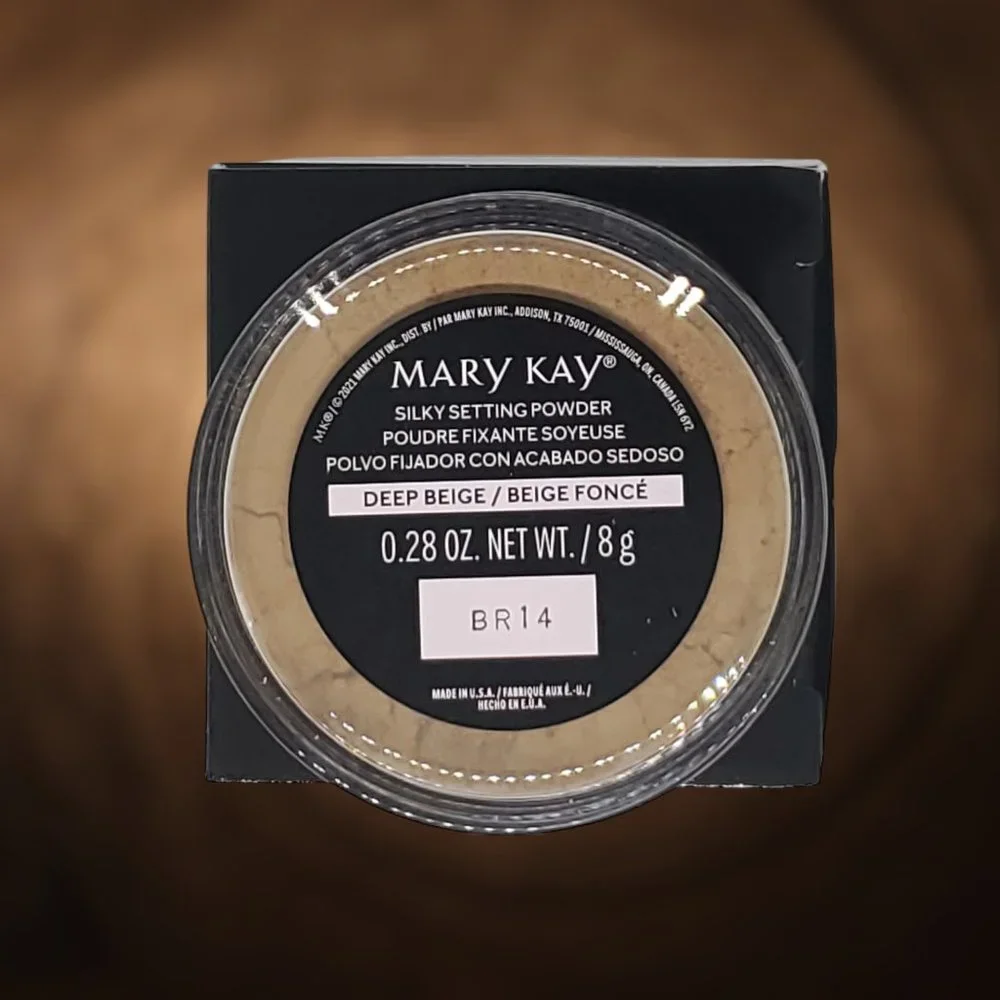 Deep Beige Silky Setting Powder - Mary Kay